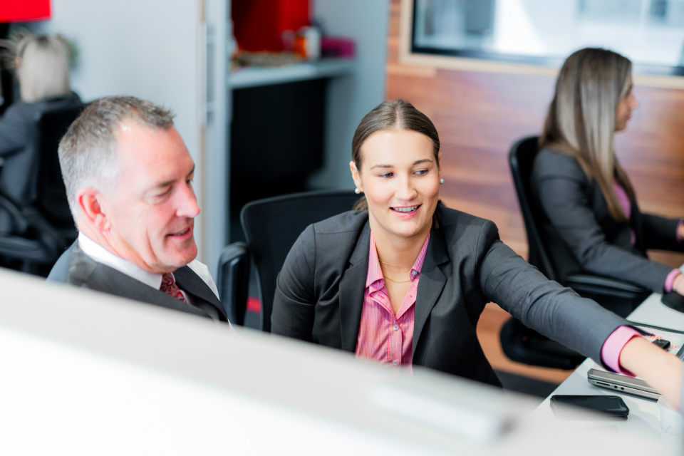 HOME 14 DEC 22 HQ 00870