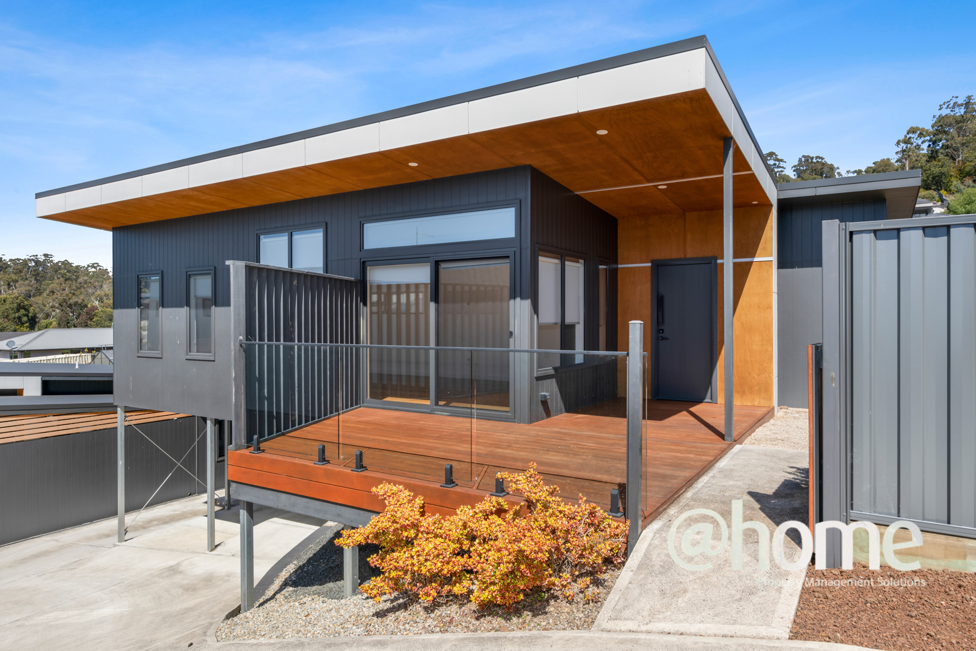 B3da04d3 53a9 4f0c 89f4 cde39074d484