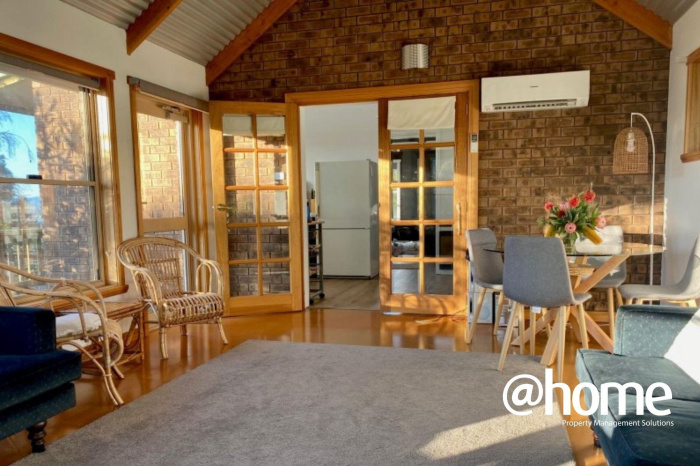 15 John Street West, Bridport Property Images 1