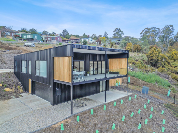 4/39-41 Peel Street, South Launceston Property Images 32